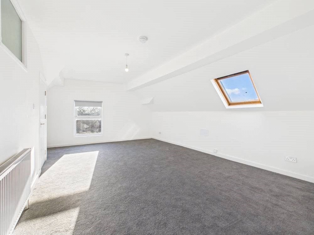 Property photo 1 of 7 Picture No. 10