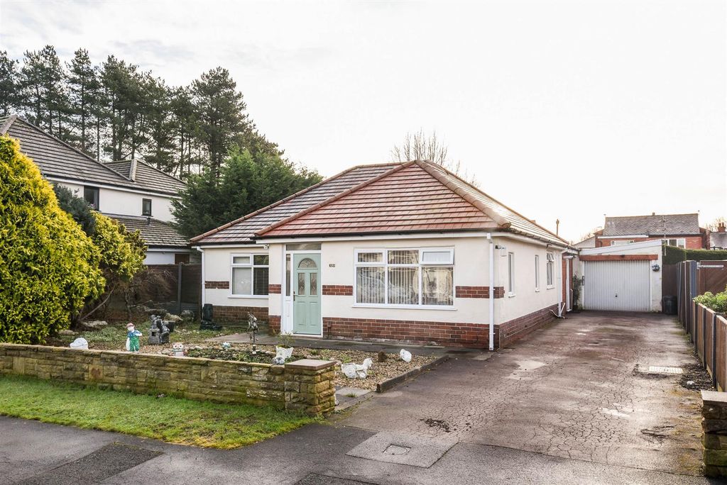 Property photo 1 of 19 Front External