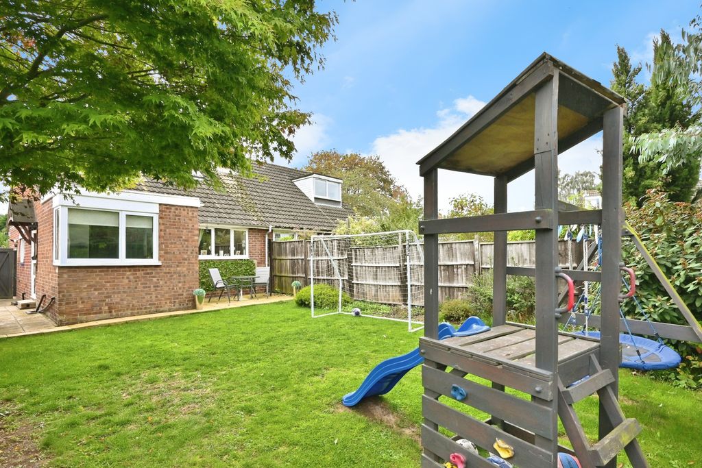 Property photo 1 of 22 1 Rookery Close, Kibworth, Leicester, Le8 0Sd