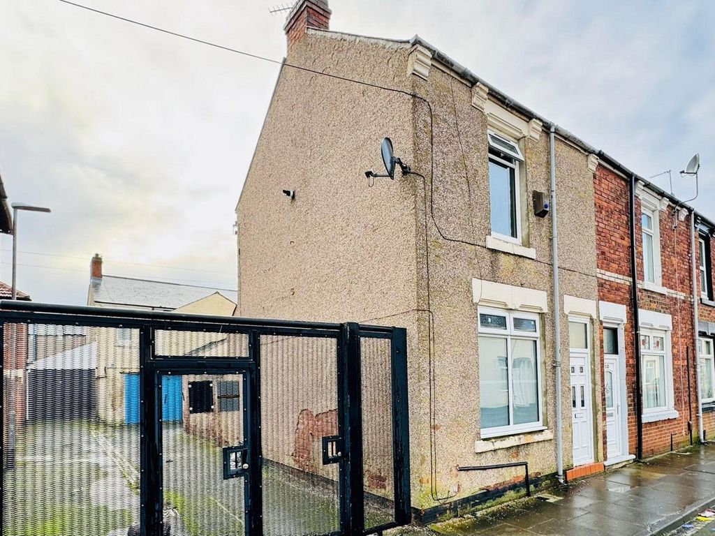 Property photo 2 of 13