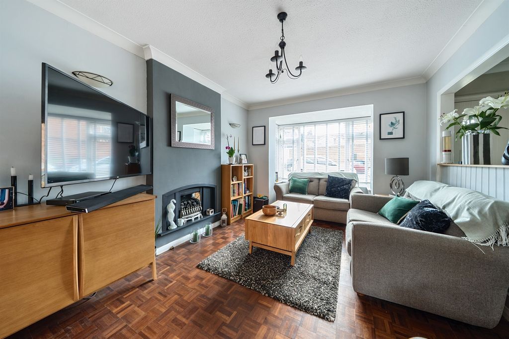 Property photo 3 of 13