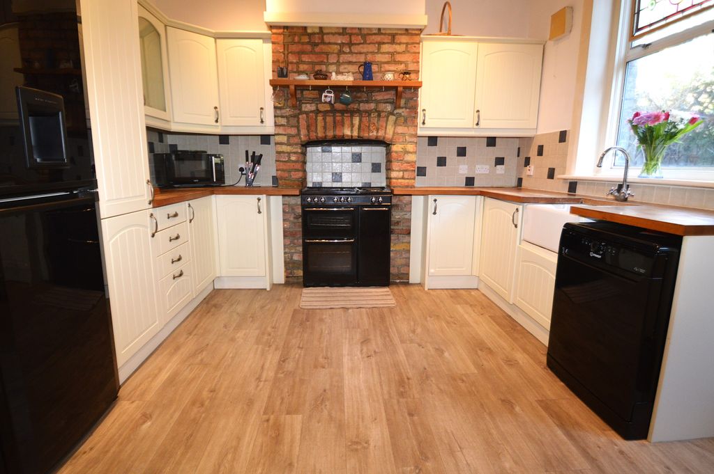 Property photo 3 of 13 Dsc_1474