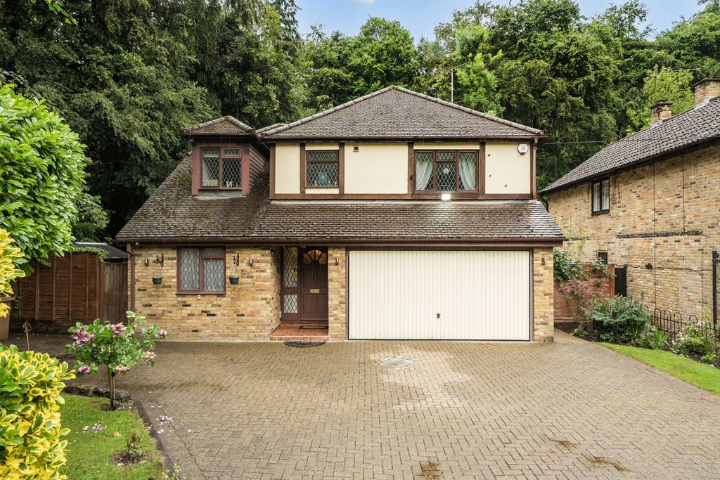 Property photo 1 of 23 1472577-2-6A2A98c...