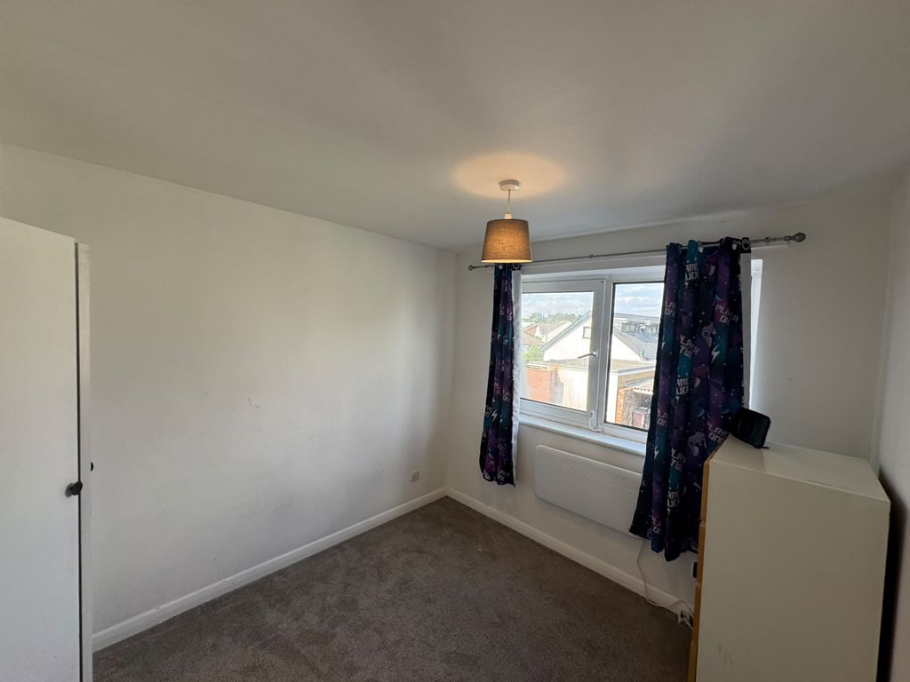 Property photo 2 of 5 3Dfd718E-10Bf-4502-Be82-03822c9B61Cb