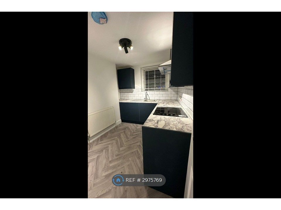 Property photo 1 of 3