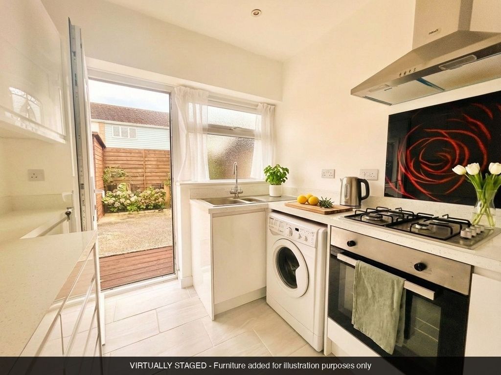 Property photo 3 of 14