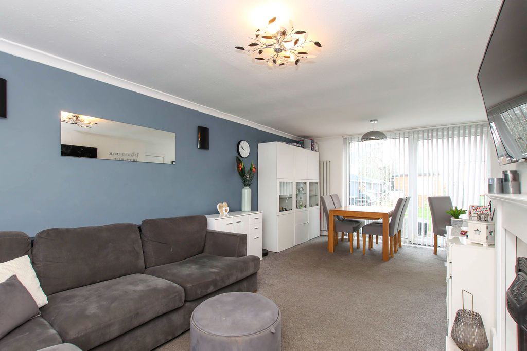 Property photo 2 of 16 Photo 12