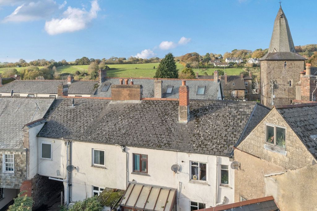 Property photo 2 of 16 2 - Picture No. 03