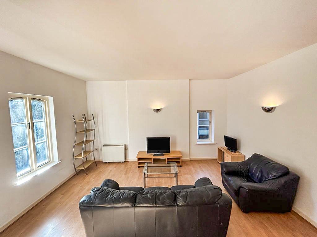 Property photo 3 of 15 Picture No. 11