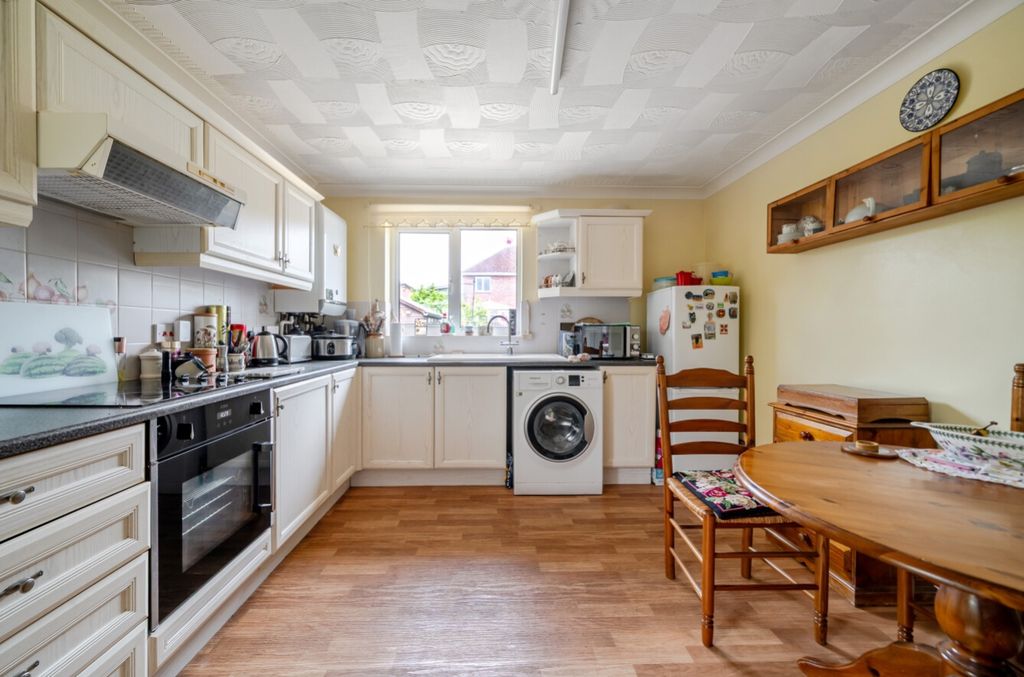 Property photo 3 of 22 1476711-17-6A295B33d9175