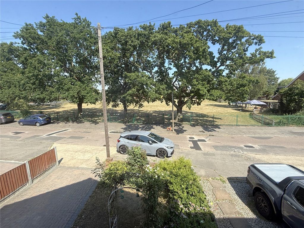 Property photo 2 of 16 Picture No. 11