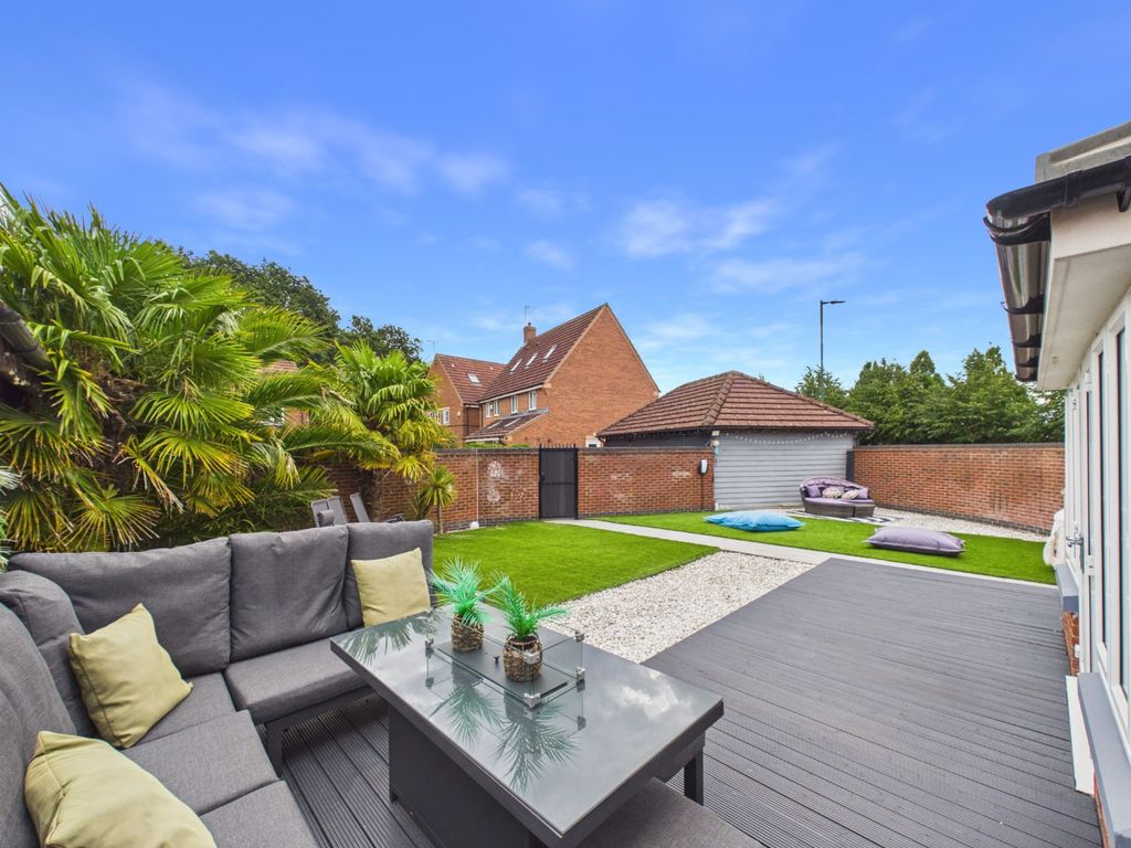 Property photo 2 of 38 5337985