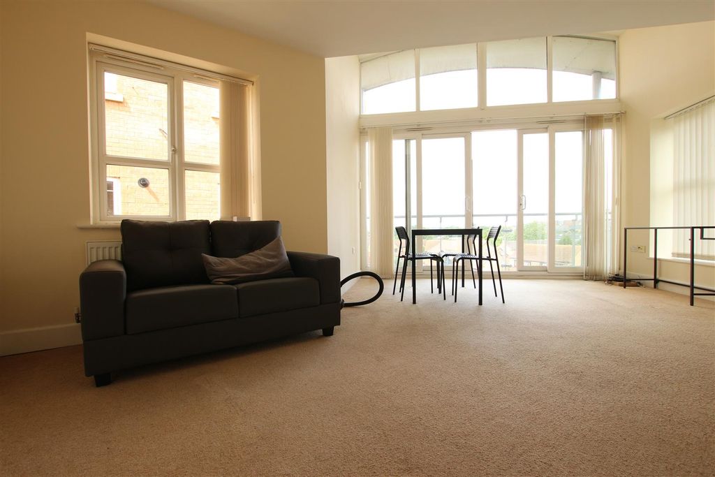 Property photo 2 of 11 Img_8308.Jpg