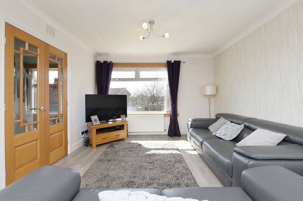 Property photo 3 of 22