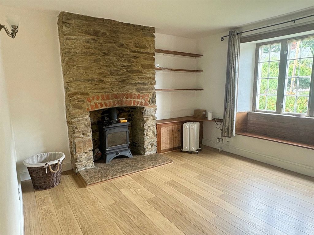 Property photo 3 of 12 Picture No. 12