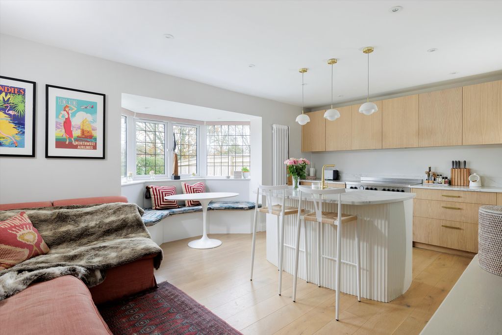 Property photo 2 of 22 Image