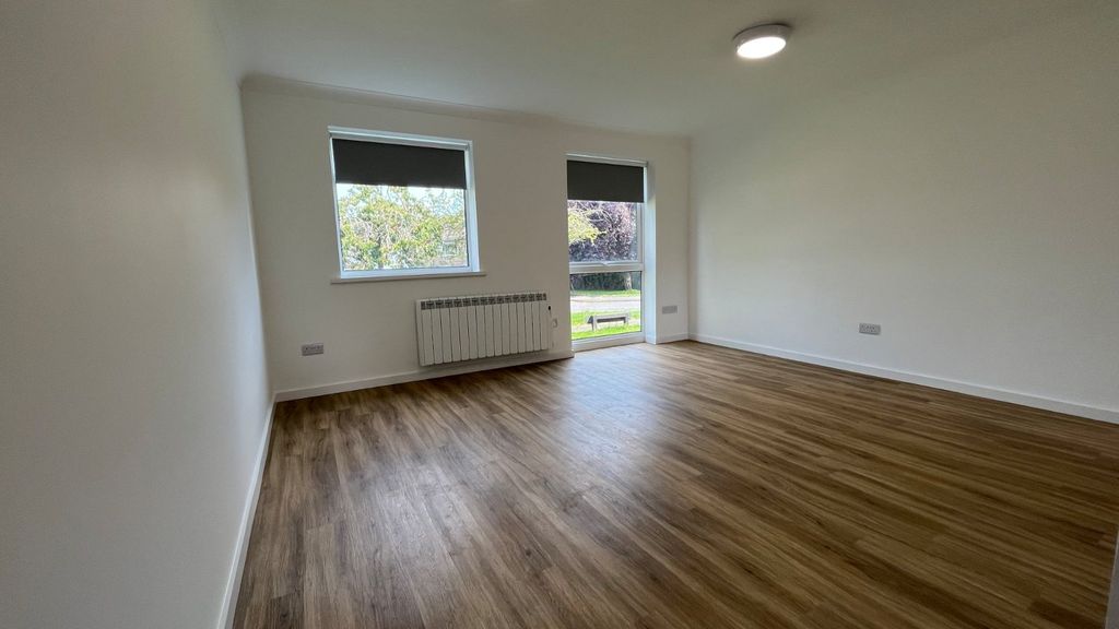 Property photo 3 of 6 Picture No. 05