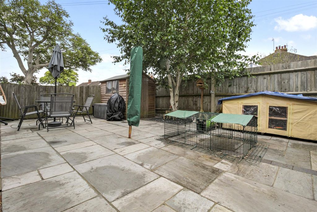Property photo 2 of 13 Bulkington Avenue, 41_01.Jpg