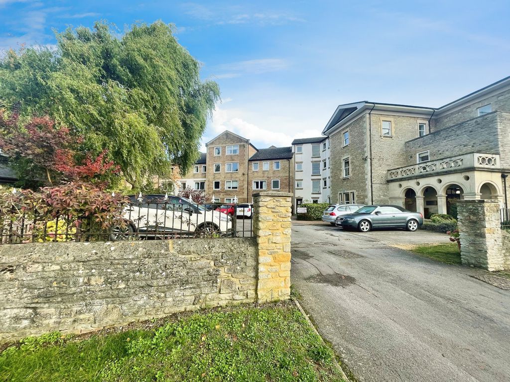Property photo 1 of 13