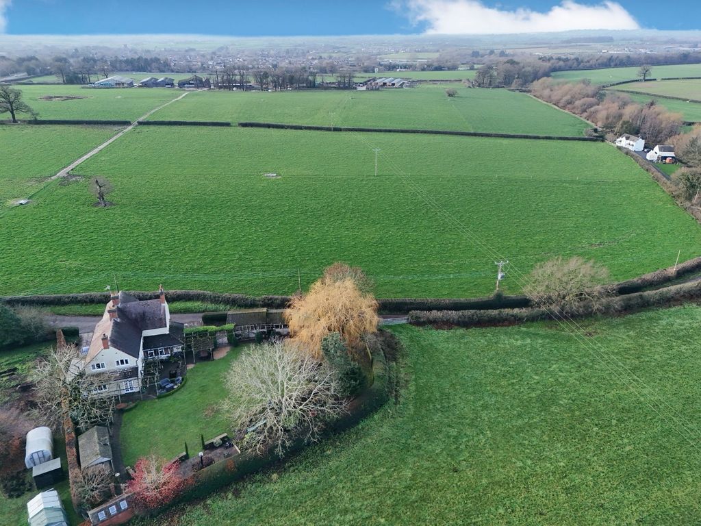 Property photo 2 of 68