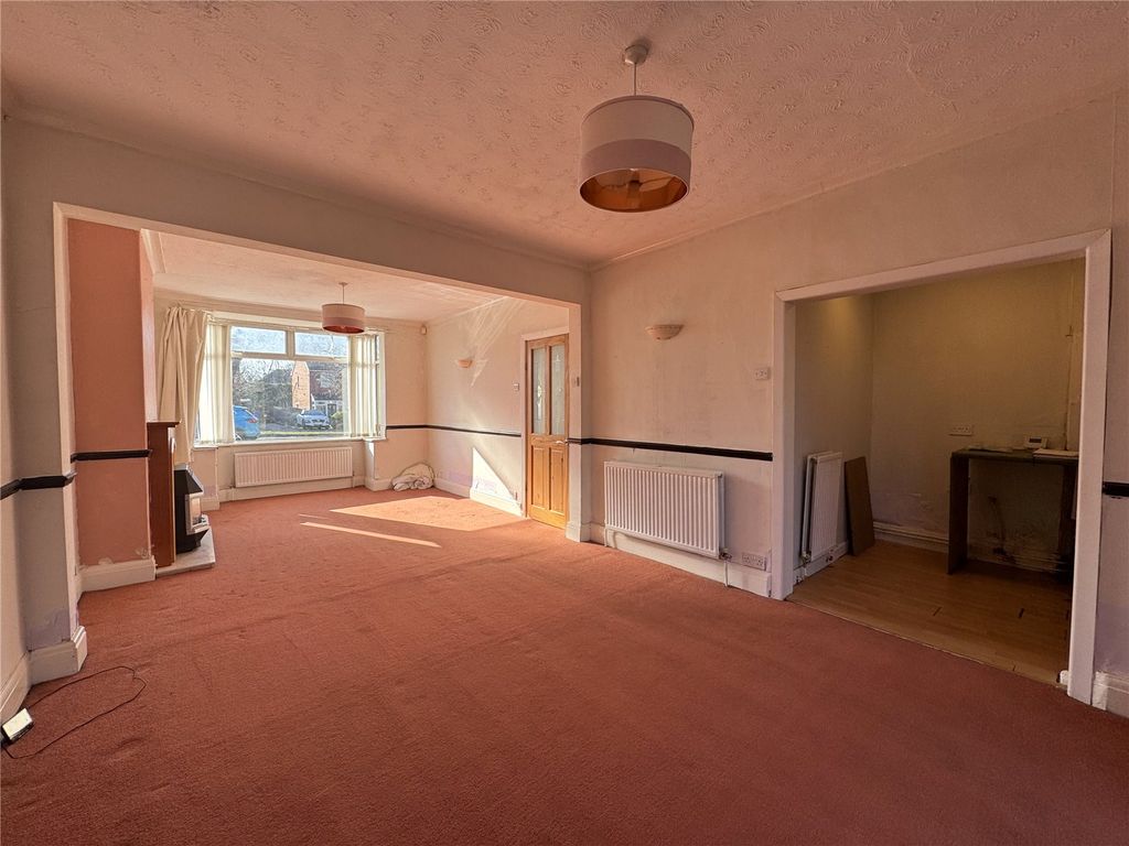 Property photo 3 of 16 Picture No. 25