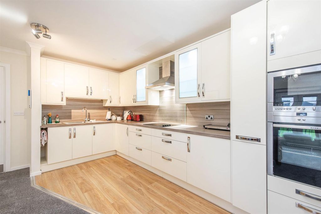 Property photo 3 of 22 Lounge/Diner/Kitchen