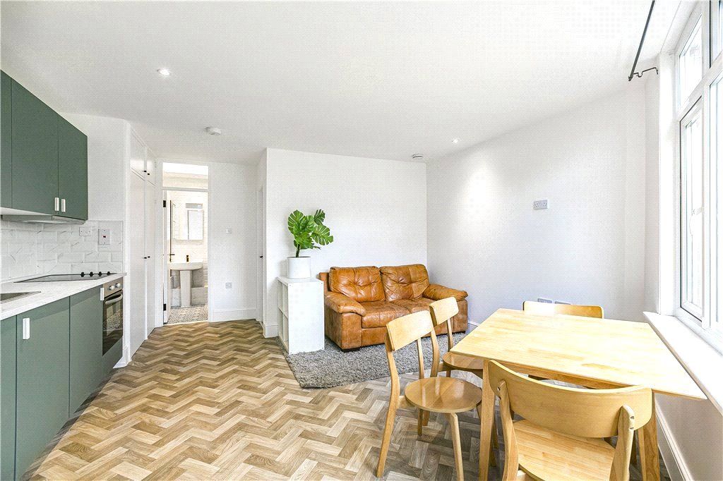 Property photo 2 of 17 Kitchen/Living Room