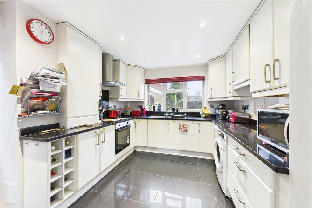 Property photo 3 of 9 Picture No. 04