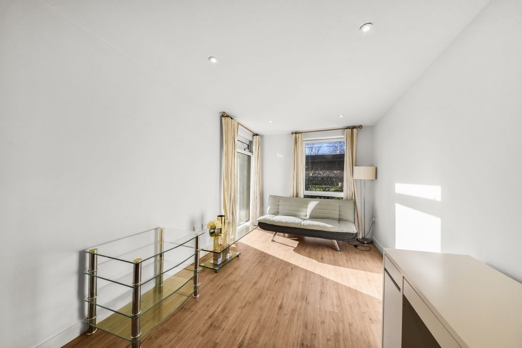 Property photo 3 of 9 Dsc_0653_High