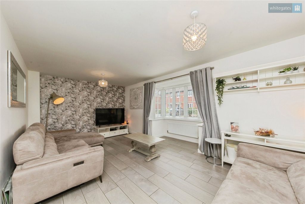 Property photo 3 of 22 Picture No. 21