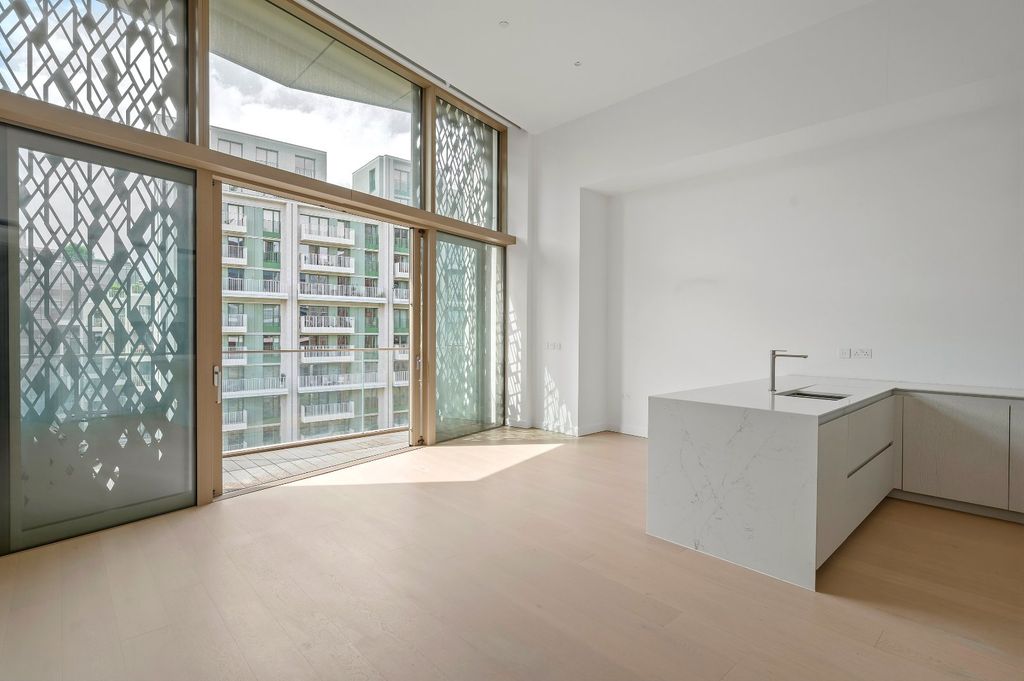 Property photo 2 of 30 Open Plan Living