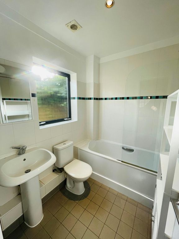 Property photo 3 of 9 15.Jpg