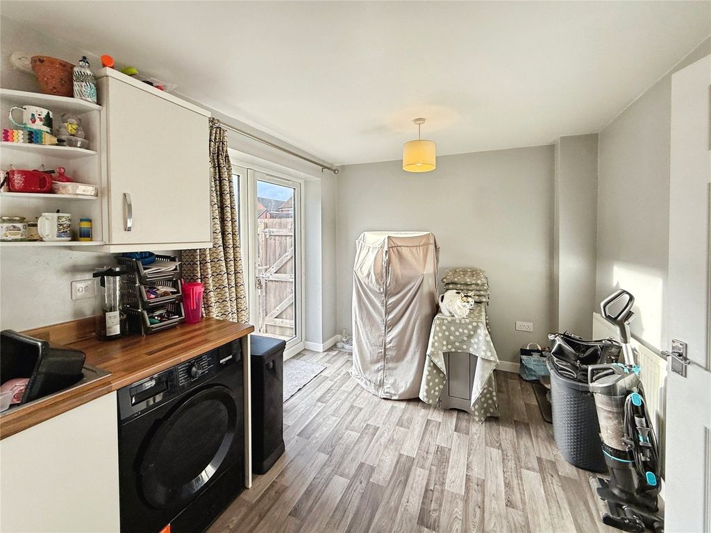 Property photo 3 of 13 Kitchen/Diner