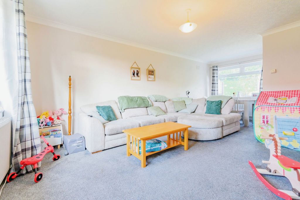 Property photo 3 of 15