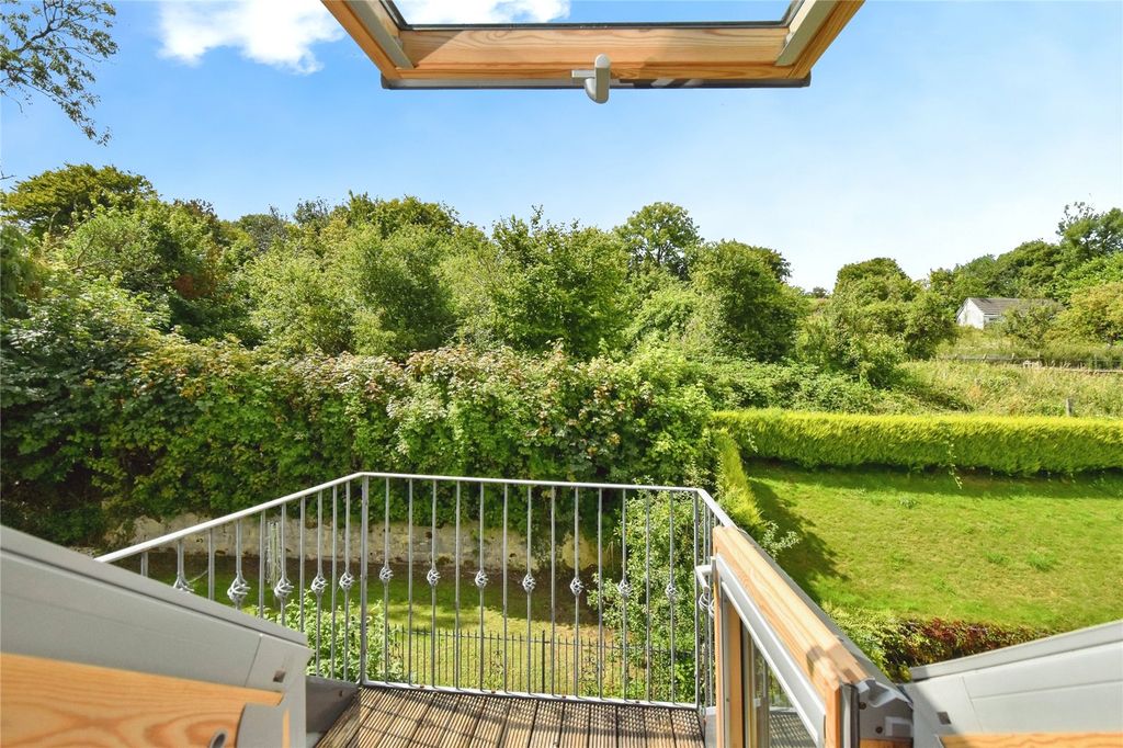 Property photo 3 of 36 Picture No. 21