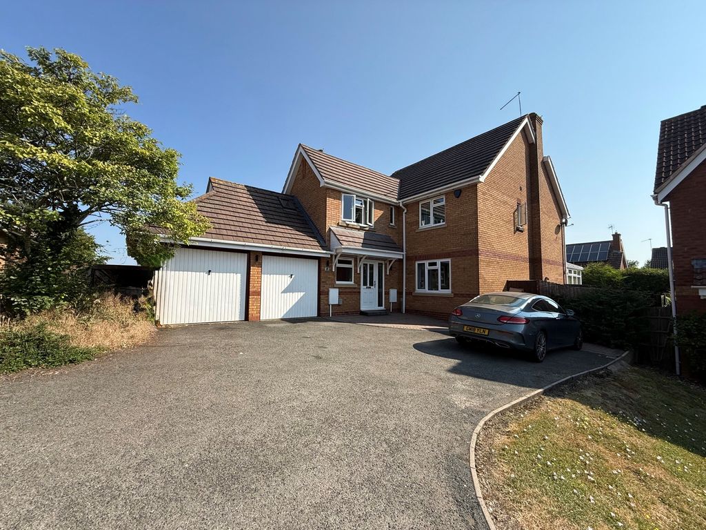 Property photo 1 of 21