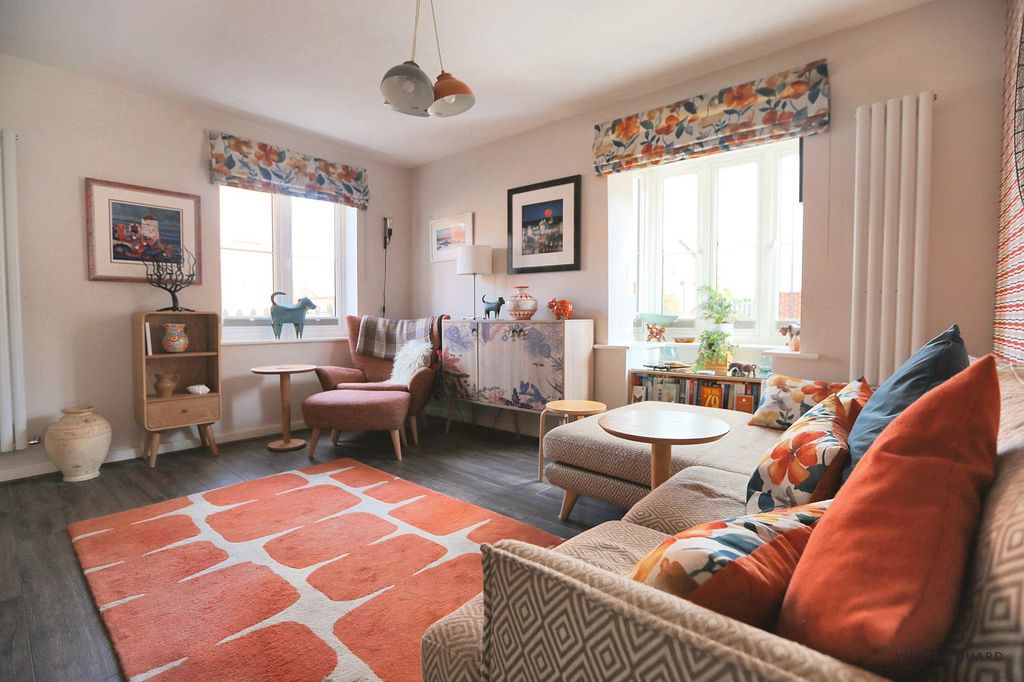 Property photo 2 of 9