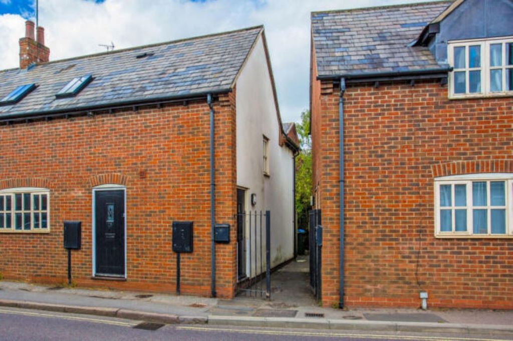 Property photo 1 of 7