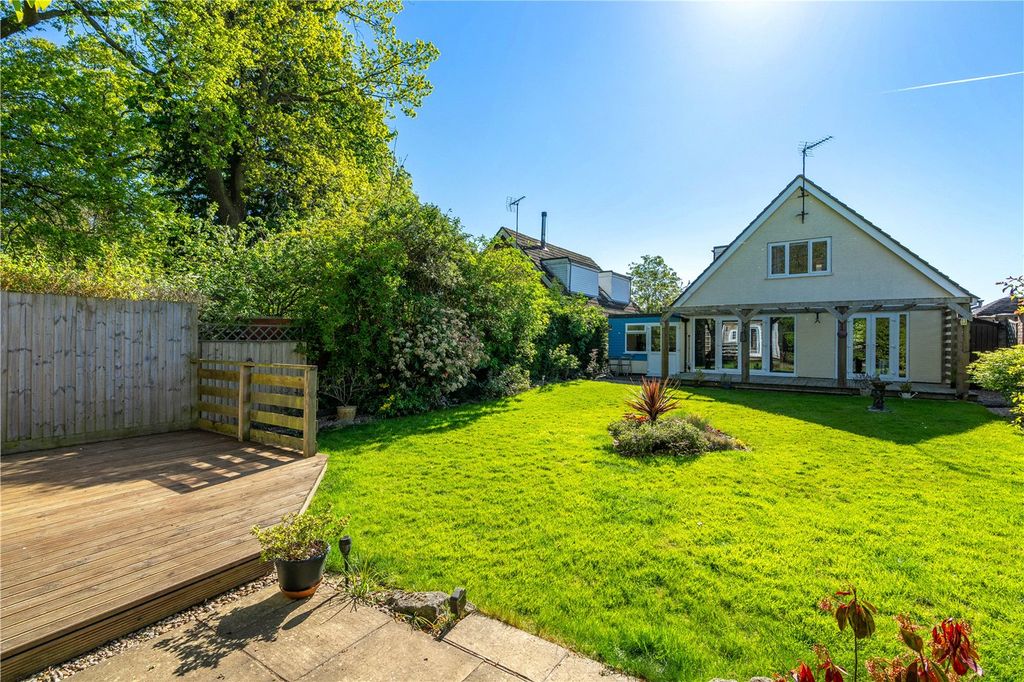 Property photo 2 of 17 Picture No. 28