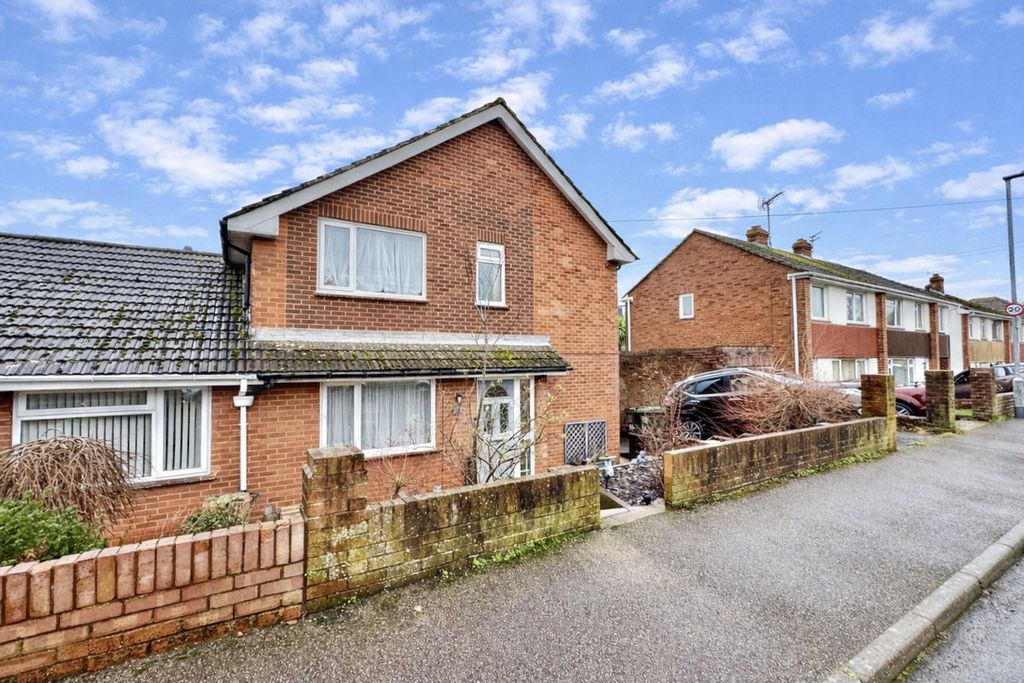 Property photo 1 of 12