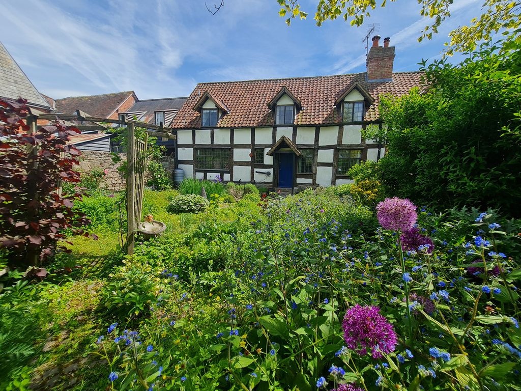 Property photo 1 of 39
