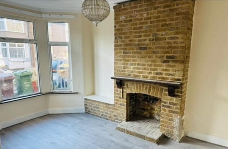 Property photo 3 of 9