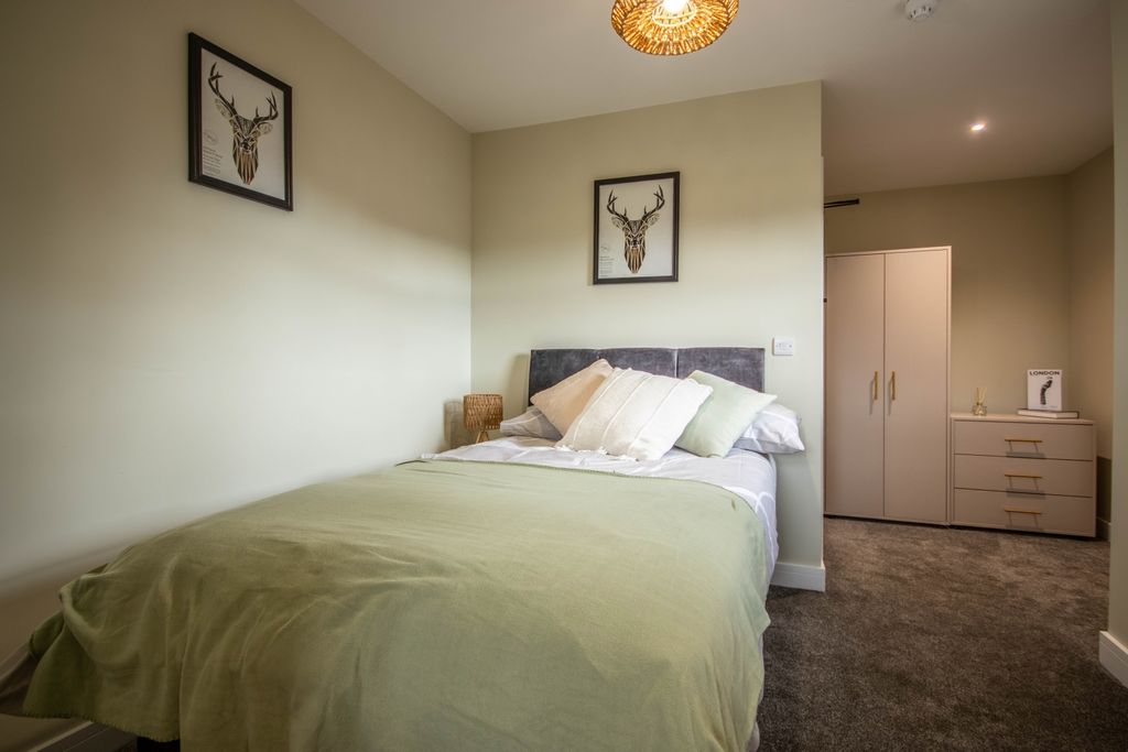 Property photo 1 of 14 E-3