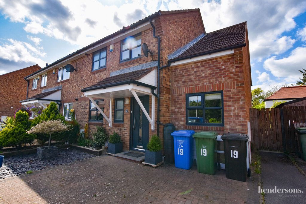 Property photo 1 of 18