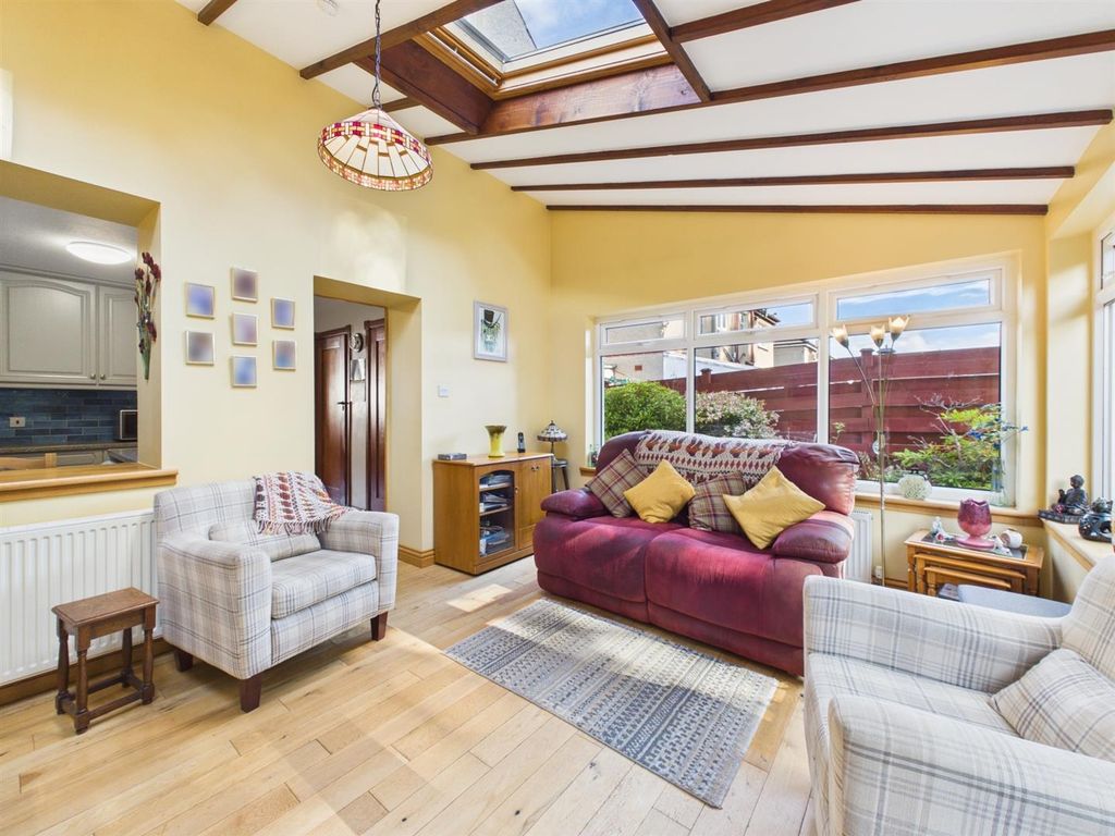 Property photo 3 of 16 Cam03924G0-Pr0176-Still007.Jpg