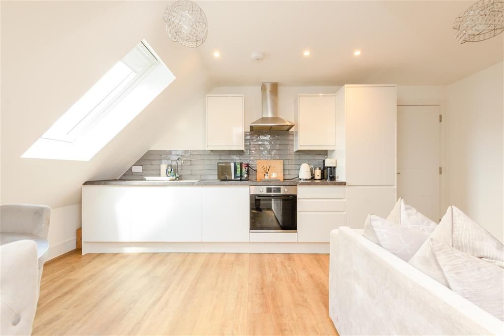 Property photo 1 of 8 Kitchen/Lounge/ Diner