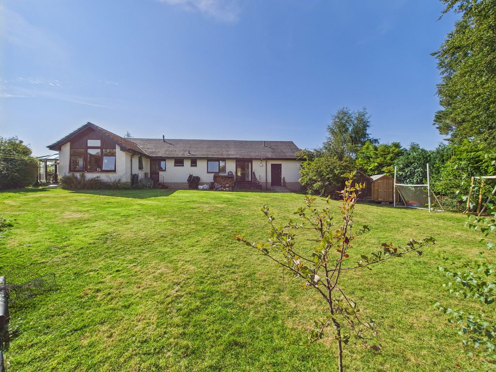 Property photo 1 of 33