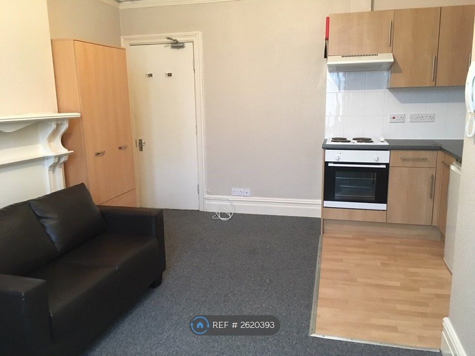 Property photo 3 of 6