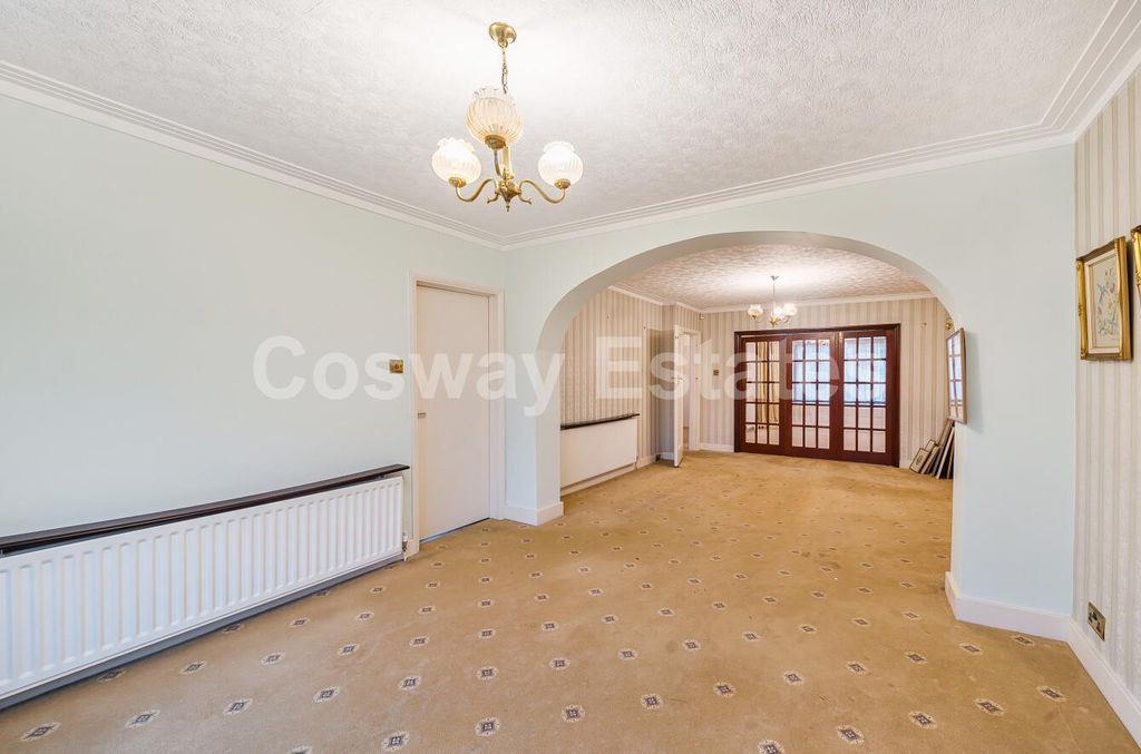 Property photo 2 of 19 F143500E-A02A-45Aa-A65d-05ce6E3c1711.Jpg