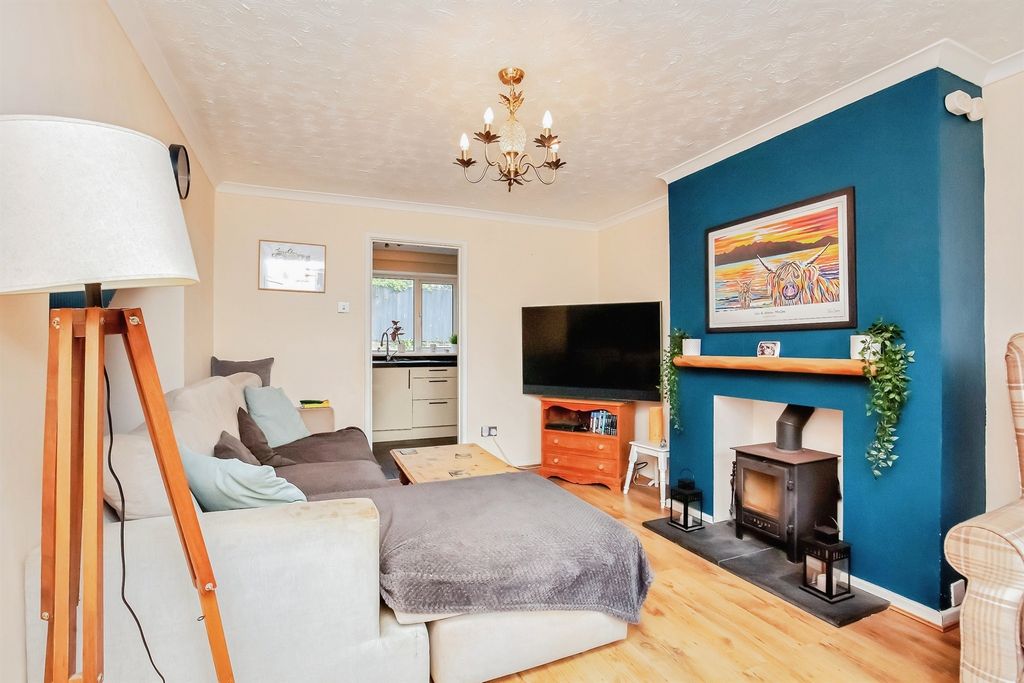 Property photo 2 of 18